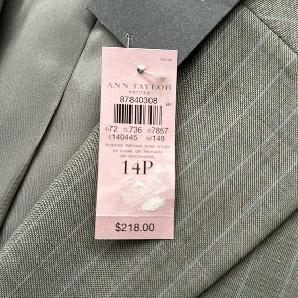 Women’s Ann Taylor Petites Striped 2 Button Suit Jacket - Brand New With Tags! - Picture 4 of 10